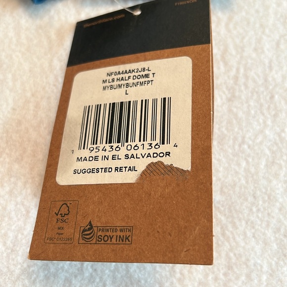 Men’s The North Face long sleeve tee.  Brand new with tags - Picture 4 of 4